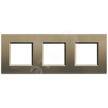 LivingLight Рамка прямоугольная 3 поста Коричневый шелк (LNA4802M3SQ)